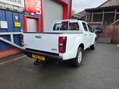 Isuzu D-Max TD EIGER DCB 8
