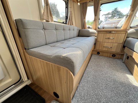 Coachman Vision 630 Plus 15