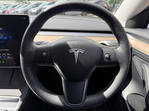 Tesla Model 3 (Dual Motor) Performance Saloon 4dr Electric Auto 4WDE (Performance Upgrade 33
