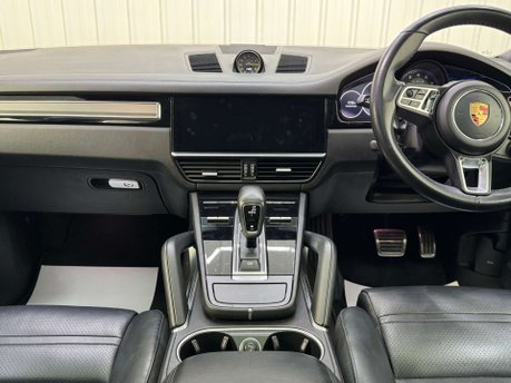 Porsche Cayenne 4.0 Cayenne T S E-Hybrid Auto 4WD 5dr 69