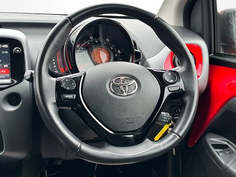 Toyota Aygo 1.0 VVT-i X-Play 5dr 17