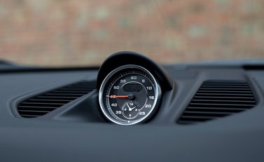 Porsche 911 Targa 4 GTS (991.2) 19