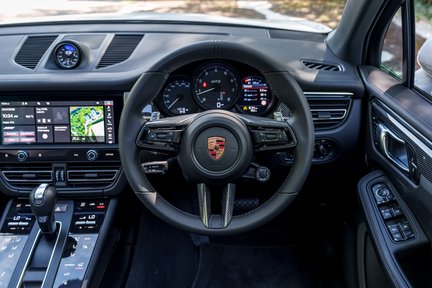 Porsche Macan GTS PDK 16