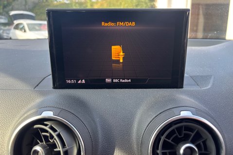 Audi Q2 TFSI SPORT..1 PREVIOUS OWNER,5 SERVICES,SAT NAV,CLIMATE CONTROL 17