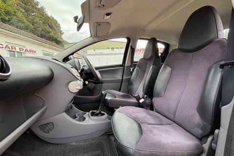 Citroen C1 CODE.. LOOK!! ONLY 65K MILES!! 10 SERVICES.. £20 ROAD TAX.. LOW INSURANCE.. 19