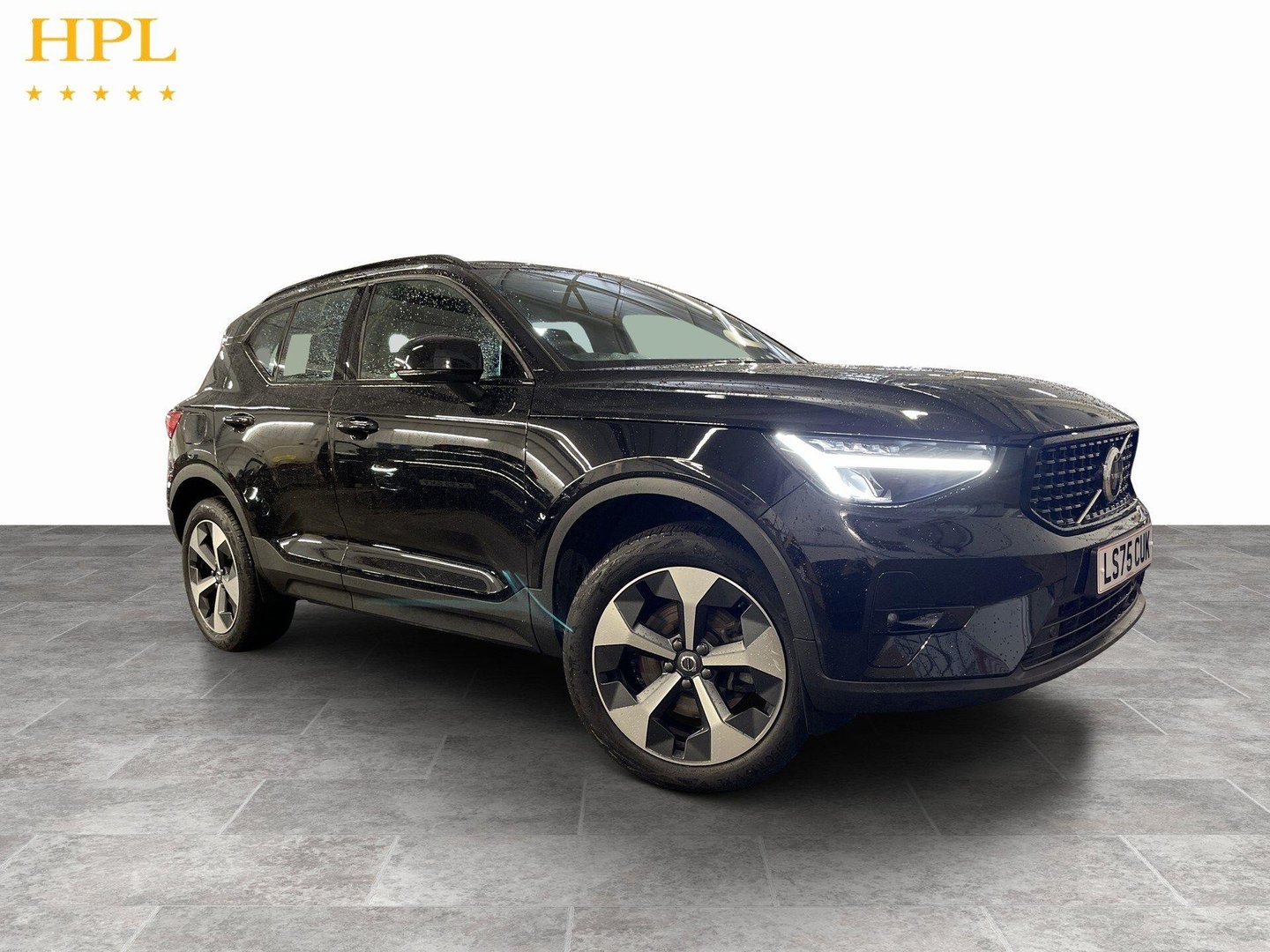 Volvo XC40 listing photo