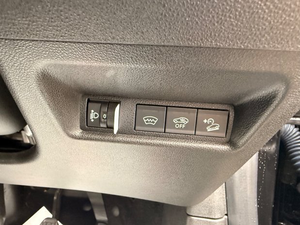 Jeep Avenger SUMMIT 15