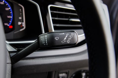 Volkswagen Polo R-LINE TSI DSG 14