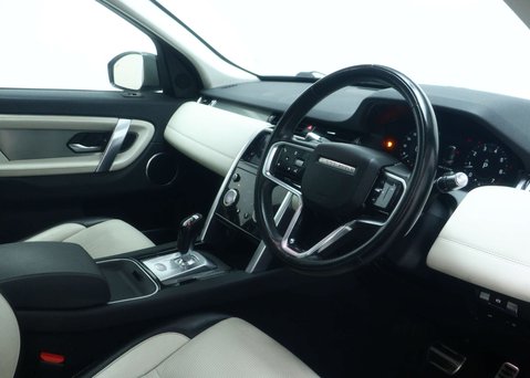 Land Rover Discovery Sport 2.0 P250 MHEV R-Dynamic SE SUV 5dr Petrol Auto 4WD Euro 6 (s/s) (249 ps) 46