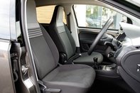 Volkswagen Up R-LINE 26