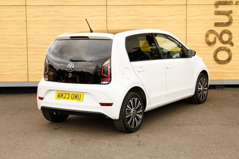 Volkswagen Up BLACK EDITION 2