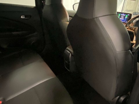 Nissan Juke 1.0 Juke N-Connecta DiG-T 5dr 30