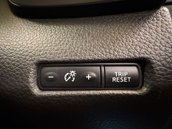 Nissan Qashqai 1.3 Qashqai N-Connecta DiG-T 5dr 19