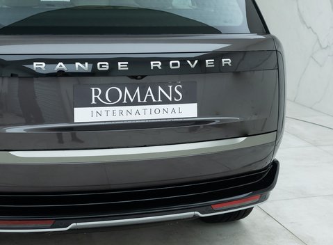 Land Rover Range Rover P460e SE 26