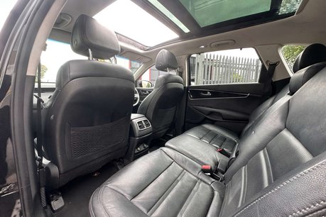 Kia Sorento 2.2 CRDi KX-4 SUV 5dr Diesel Auto AWD Euro 6 (197 bhp) 17
