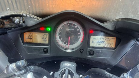 Honda VFR 2008 VTEC FULL LUGGAGE GOOD RUNNING PROJECT BIKE 800CC 31