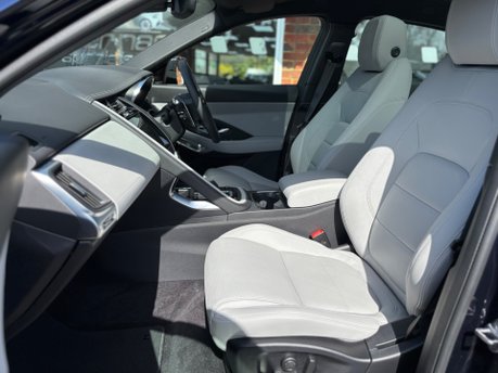 Jaguar E-Pace R-DYNAMIC S MHEV 17