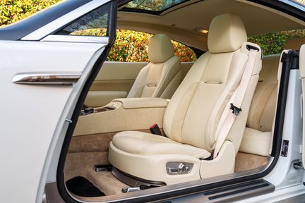 Rolls-Royce Wraith V12 21