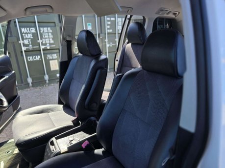 Toyota Estima Auto+Petrol+LowMiles+7Seater 32