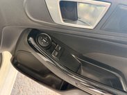 Ford Fiesta 1.5 TDCi Zetec Euro 5 3dr 27