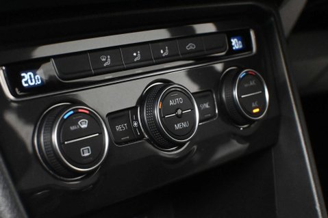 Volkswagen Tiguan 1.4 Tiguan SE Nav TSi 5dr 33
