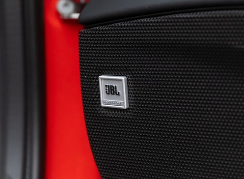 Ferrari F8 Spider 24