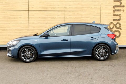 Ford Focus ST-LINE 14