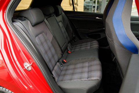 Volkswagen Golf GTE DSG 39