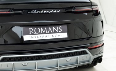 Lamborghini Urus 25