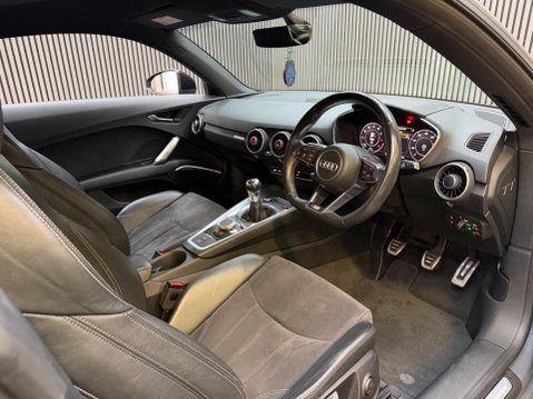 Audi TT 1.8 TFSI Black Edition Euro 6 (s/s) 3dr 34