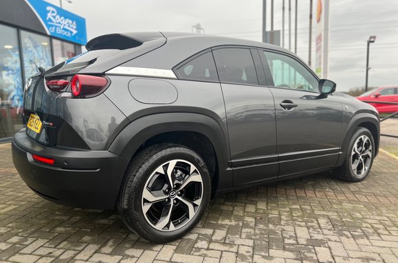 Mazda MX-30 EXCLUSIVE-LINE 8