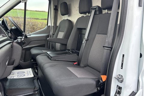Ford Transit 350 Rwd L2 H2 130 ps Panel Van - Air Con / Rear Sensors 28