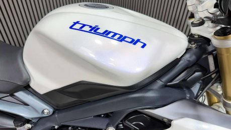 Triumph Street Triple 2013 ONLY 19K, QUICKSHIFTER, ARROW PIPE, NEW MOT 29