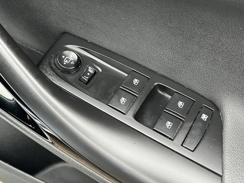 Vauxhall Astra 1.4T 16V 150 Elite Nav 5dr 19