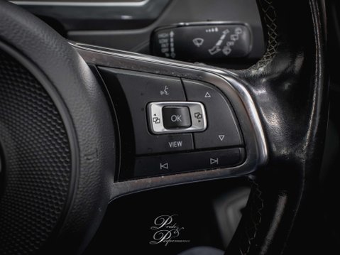 Volkswagen Tiguan 2.0 Tiguan R-Line Tech TDI 5dr 36