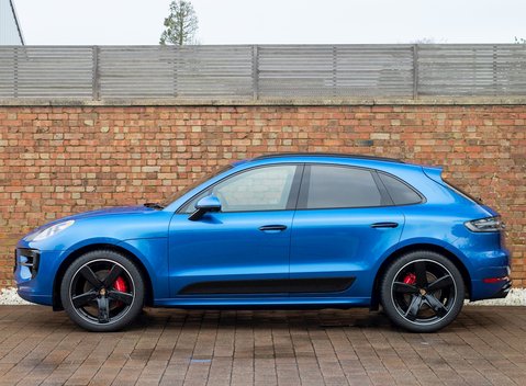 Porsche Macan GTS 2