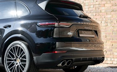 Porsche Cayenne S 24