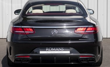 Mercedes-Benz S Class S63 Coupe 5