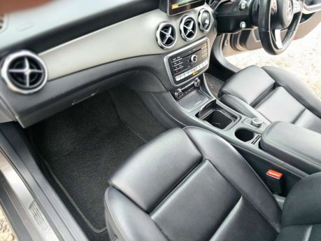 Mercedes-Benz GLA 2.1 GLA220d Sport (Executive) SUV 5dr Diesel 7G-DCT 4MATIC Euro 6 (s/s) (17 20