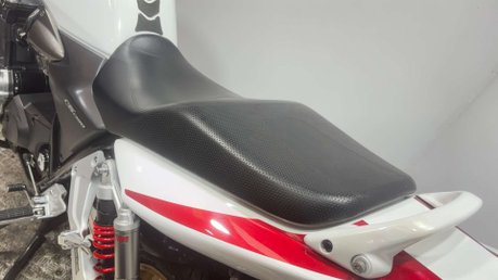 Honda CB 2008 26K OUTSTANDING CONDITION NEW MOT MUSCLE BIKE 1300CC 30