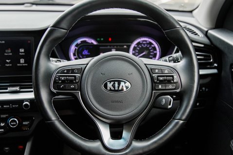 Kia Niro 3 14