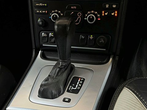 Volvo XC90 D5 R-DESIGN NAV AWD AUTOMATIC 17