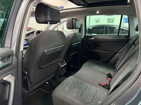Volkswagen Tiguan 2.0 TSI SEL SUV 5dr Petrol DSG 4Motion Euro 6 (s/s) (180 ps) 27