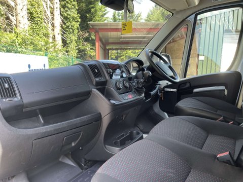 Peugeot Boxer 2.2 435 17seat Non-D1 accessible minibus CanDrive with A/C and Cruise. L3 H 19