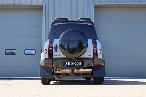 Land Rover Defender 110 HARD TOP MHEV expedition model ask about rear seat conversion 10