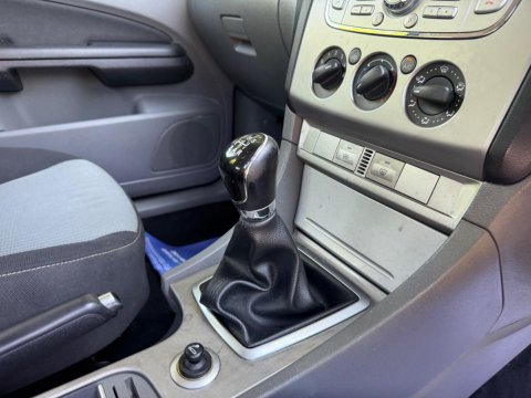 Ford Focus 1.6 TDCi DPF Zetec 5dr 10