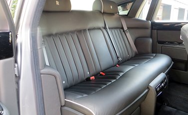 Rolls-Royce Phantom 9