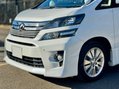 Toyota Vellfire GOLDEN EYES II V6 29