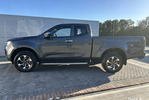 Isuzu D-Max DL40 4x4 Extended Cab 2.2 Automatic Pickup - In Stock! 9