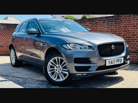 Jaguar F-Pace 2.0 D240 Portfolio SUV 5dr Diesel Auto AWD Euro 6 (s/s) (240 ps) 1